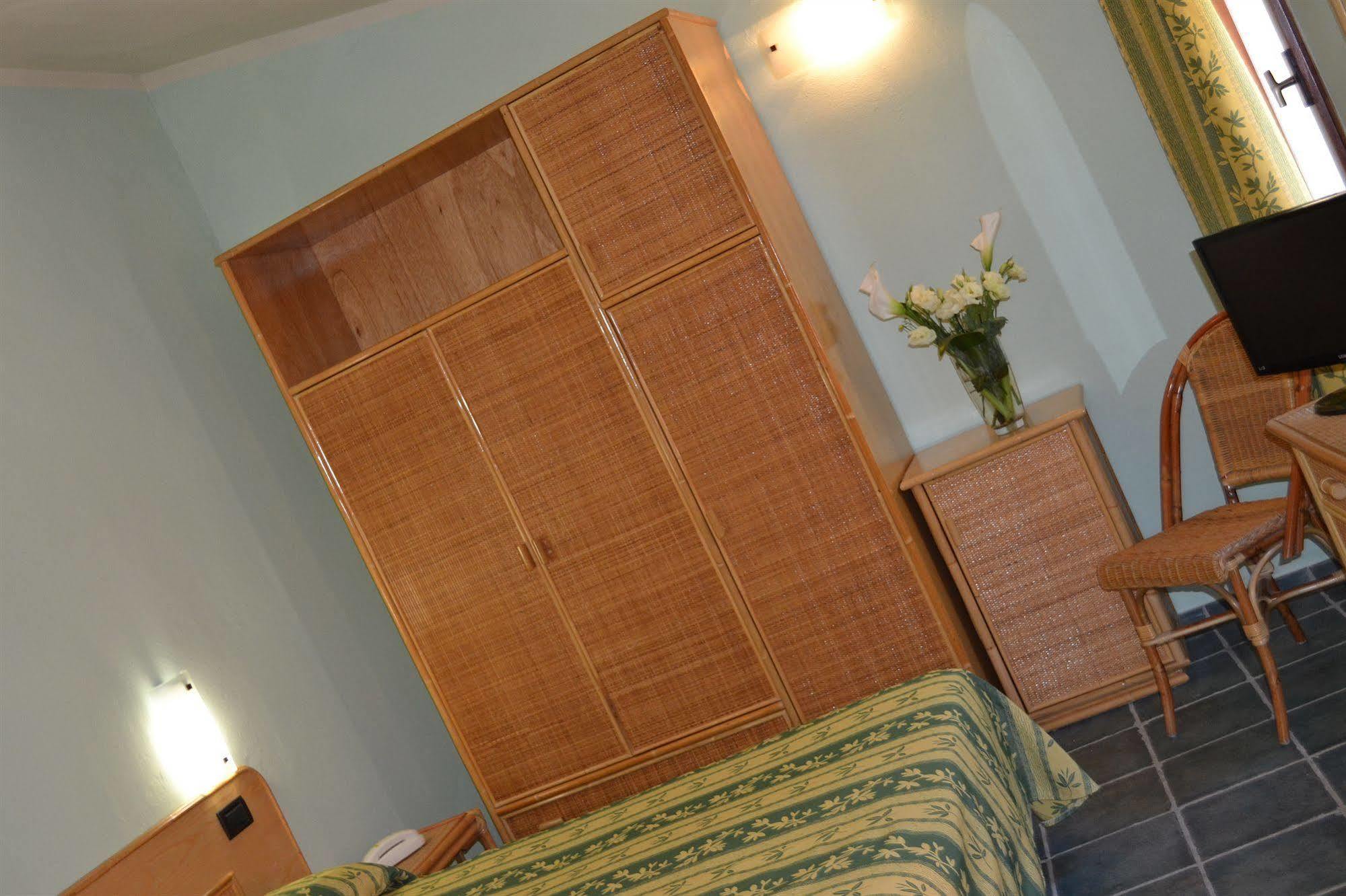 Danila Hotel